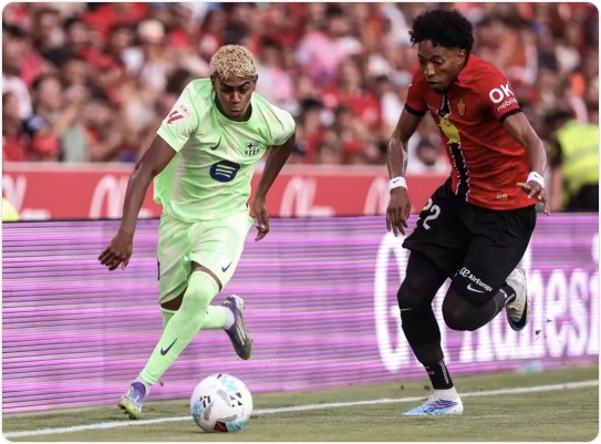 亚马尔传射拉菲尼亚破门 巴萨3-0九人马洛卡迎开门红